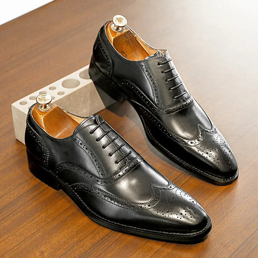 The Timeless Appeal of Oxford Shoes – A Must-Have for Every Gentleman